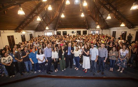 Prefeitura nomeia mais de mil profissionais de carreira para diversas reas