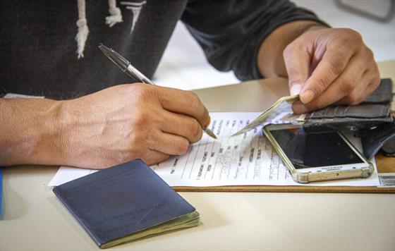 Rede de supermercados Condor oferta 100 vagas de empregos em duas regionais